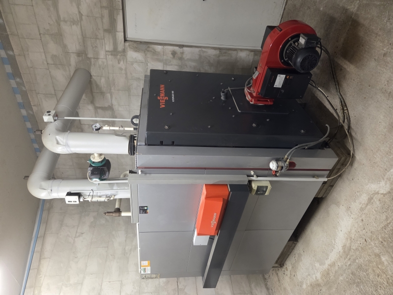 Vießmann Heizkessel , Vitoplex 100