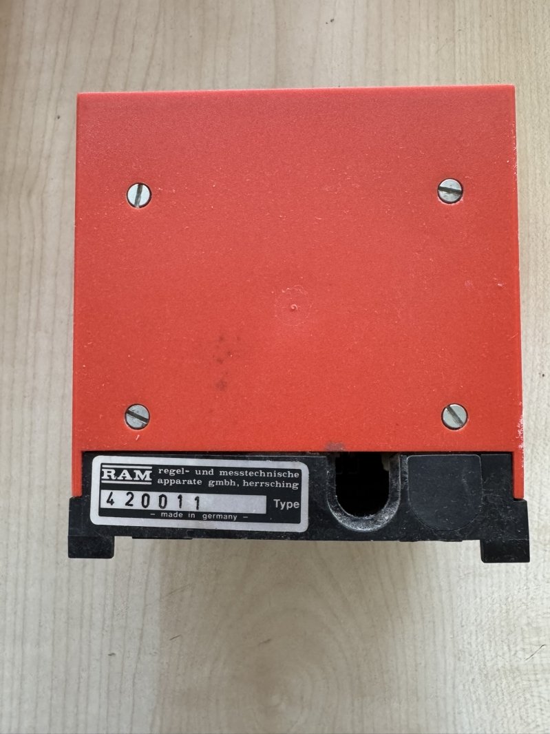RAM Zweipunkt Regler 420.011