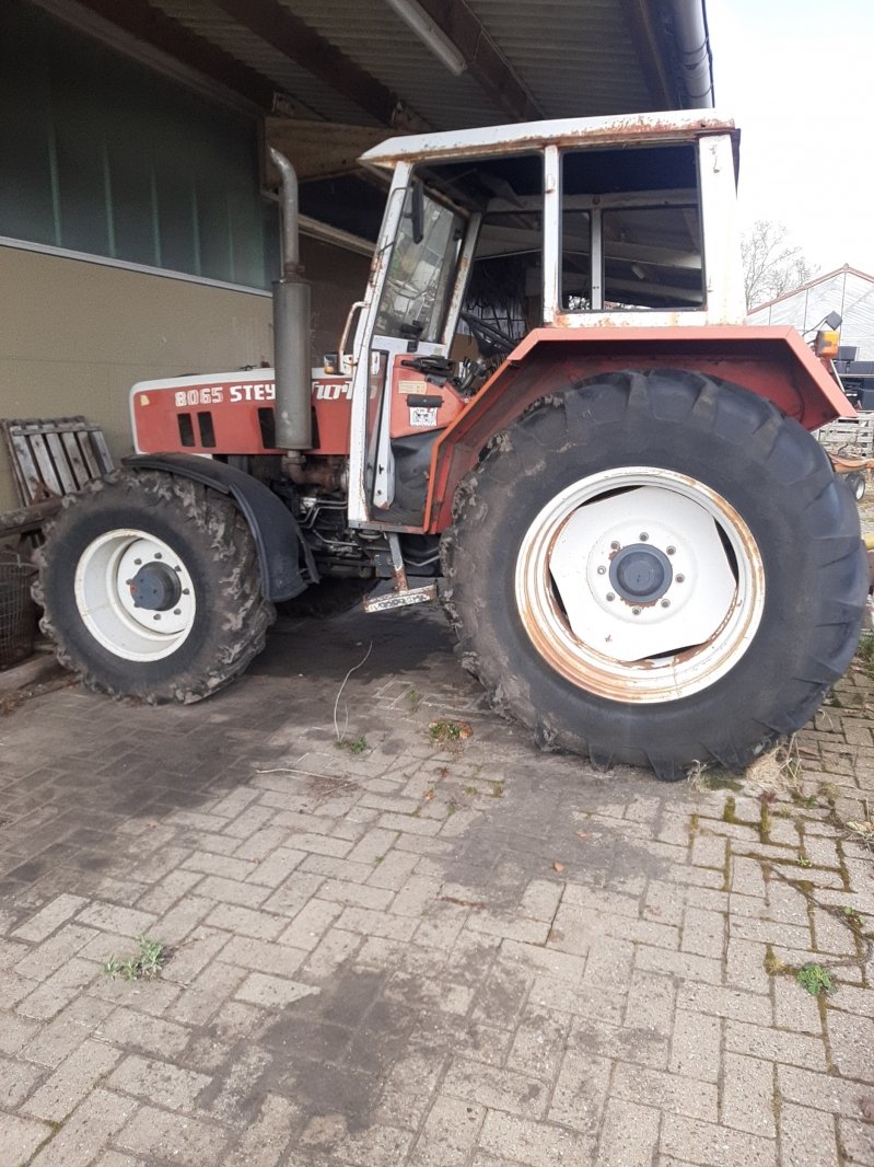 Traktor Steyer 8065
